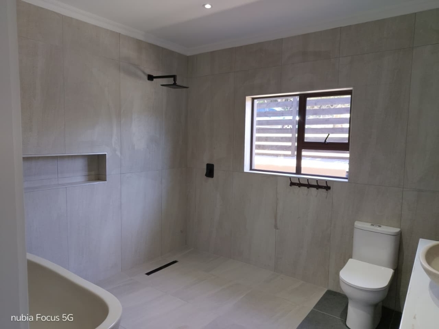 3 Bedroom Property for Sale in Marina Martinique Eastern Cape